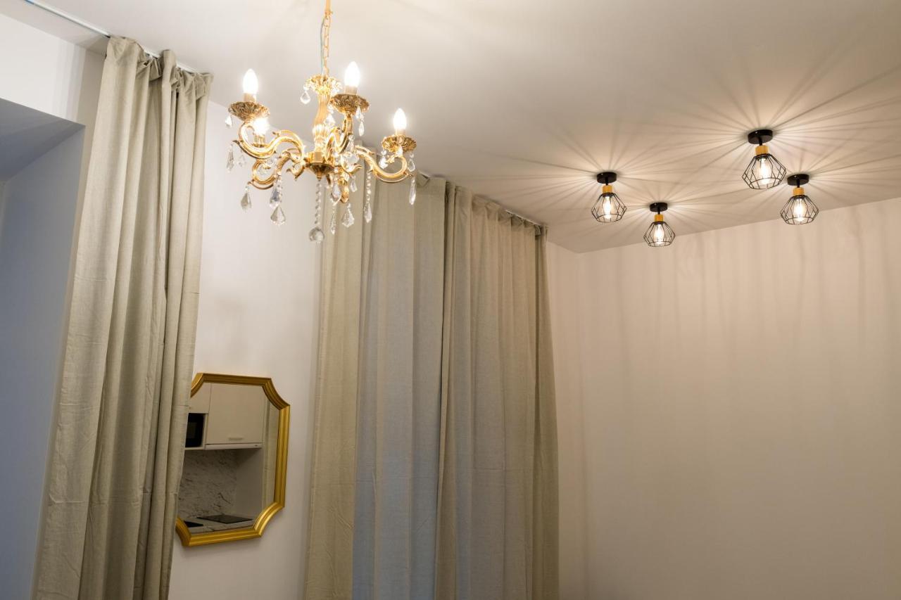 Theatre Apartments Lacplesa Riga Exterior foto